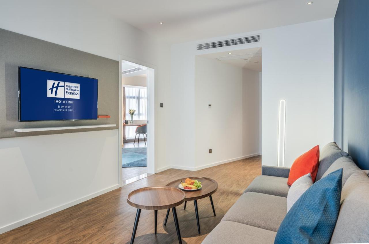 Holiday Inn Express Changsha Shifu By Ihg Exteriör bild